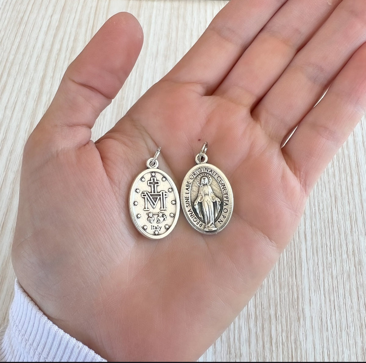 Miraculous medal in Latin 1" long, Our Lady of Grace